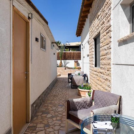 Apartmán אופק במדבר - 2 יחידות סטודיו מהממות ונעימות עם מקלט צמוד באילת Exteriér fotografie