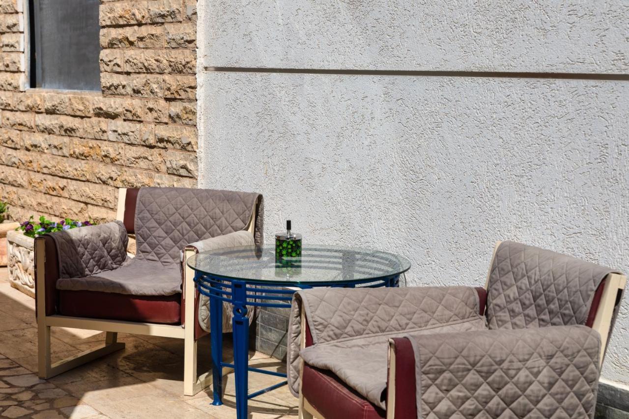 Apartmán אופק במדבר - 2 יחידות סטודיו מהממות ונעימות עם מקלט צמוד באילת Exteriér fotografie