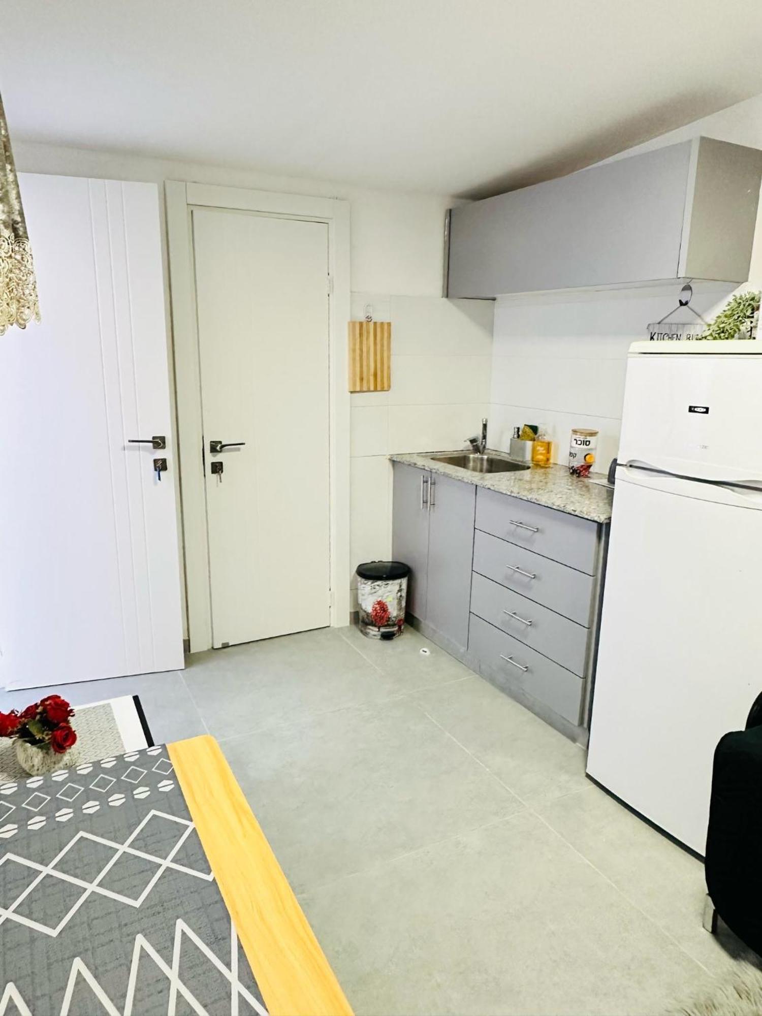 Apartmán אופק במדבר - 2 יחידות סטודיו מהממות ונעימות עם מקלט צמוד באילת Exteriér fotografie